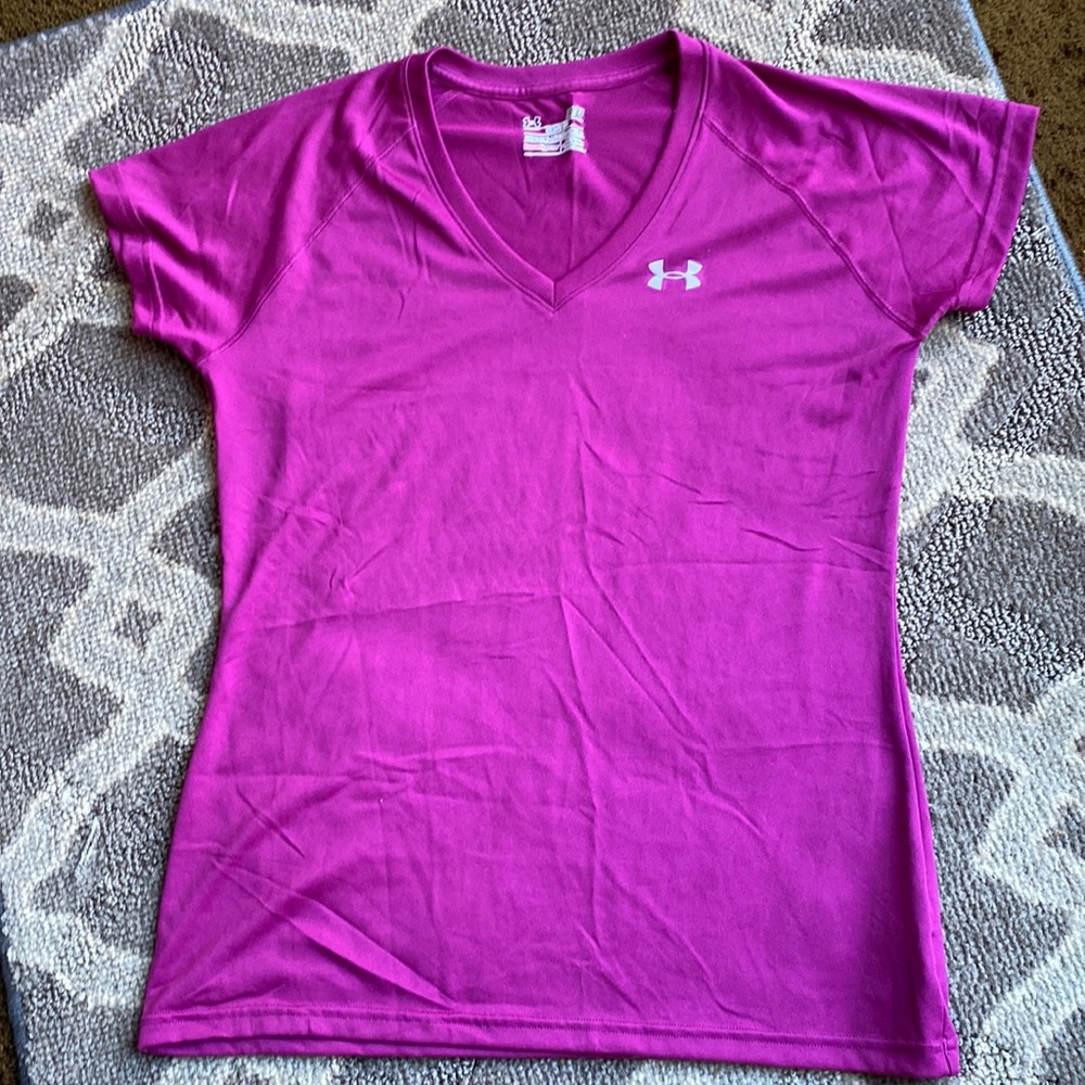 Under Armour short sleeve top